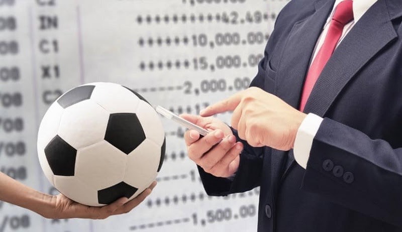 c&aacute; cược b&oacute;ng đ&aacute; tr&ecirc;n điện thoại
